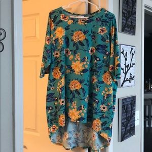 Two LuLaRoe Tops size 2xl